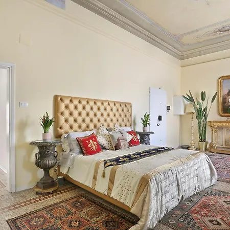 Lullaby Near Palazzo Vecchio And Piazza Signoria -hosted By Sweetstay